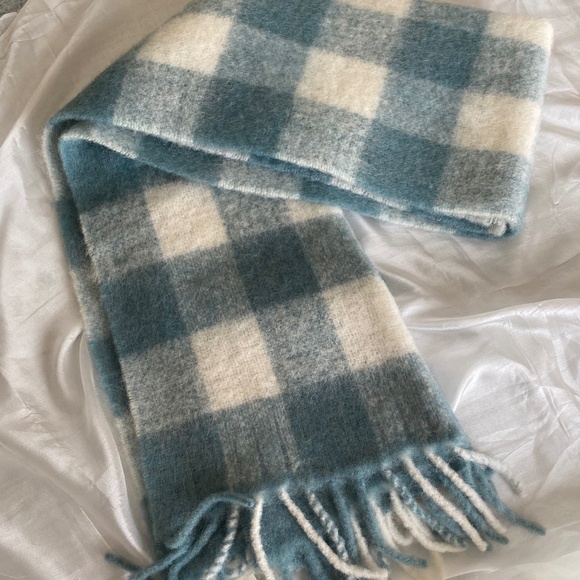 Sezane Accessories - Sezane 'Louise' Scarf NWT